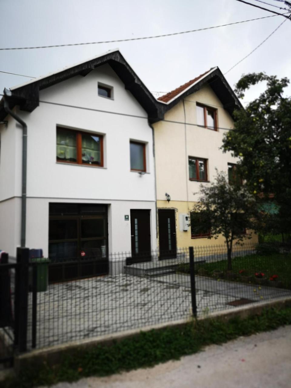 Family Apartment With Garden Sarajevo Exterior foto